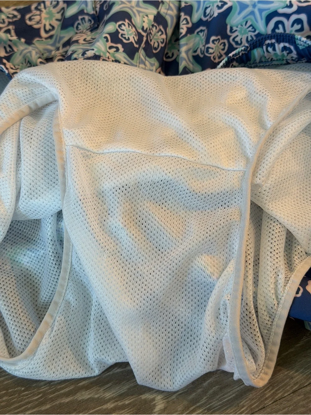 Men's Vineyard Vines Navy Floral Starfish Swim Trunks